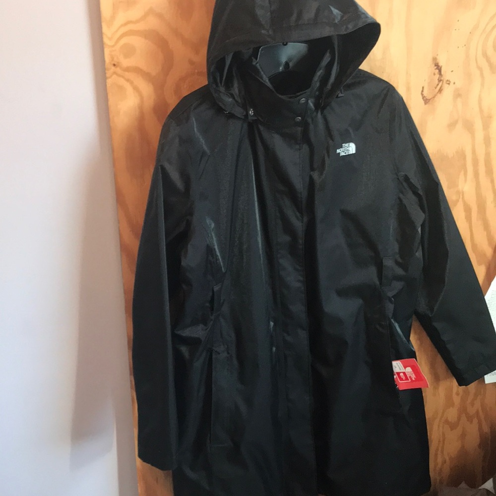 The North Face Womens Kensington Dryvent Rain Coat